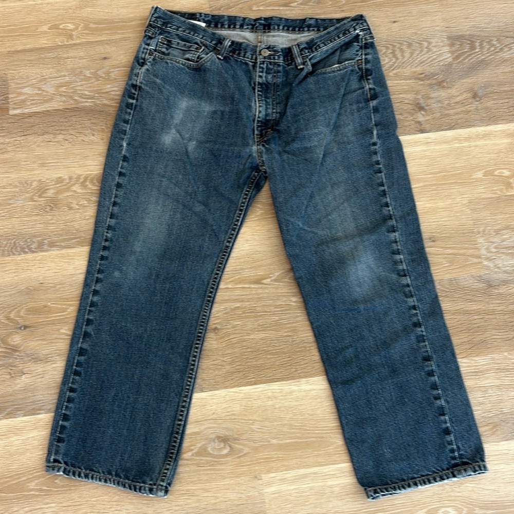 Levis 514 Jeans Mens 38 X 30 Straight Medium Wash Denim 100% cotton